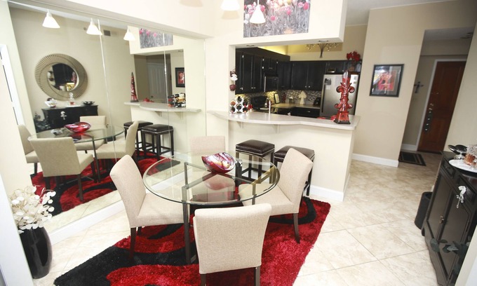 Louisville Condo | Great weekend get away overlooking Downtown Louisville, KY and the Ohio River