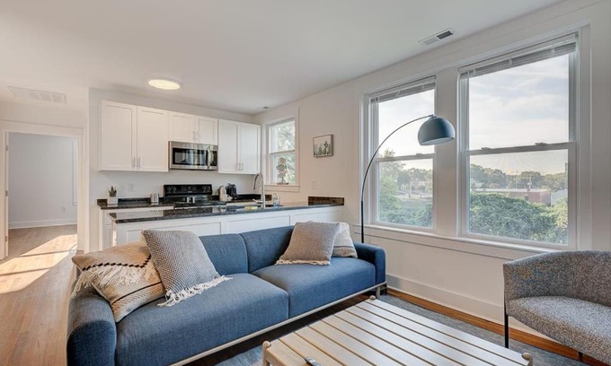 Durham Apartment | Greatly Located and Elegant 1BR with Parking