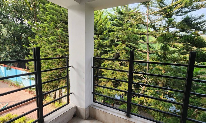 Barddhaman Hotel | Green County Wellness Retreat