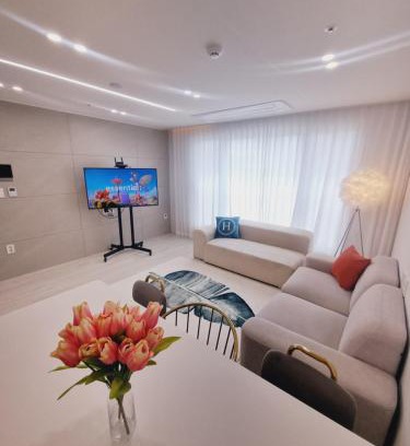 Bucheon Apartment | Green House 부천 패밀리룸 쓰리룸