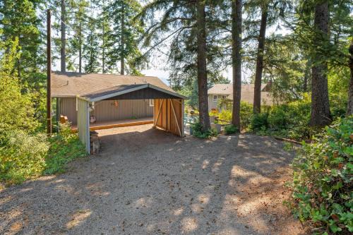 Manzanita House | Greenridge House MCA 824