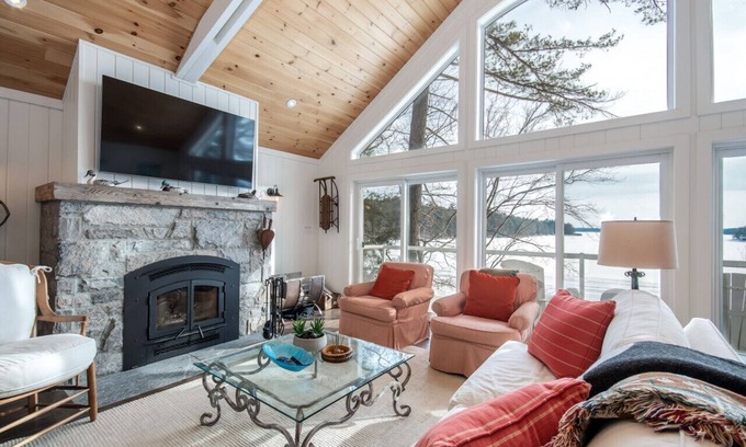 Muskoka Lakes House | Greenwood Cottage, Lake Muskoka