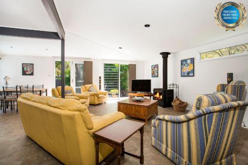 Callala Bay House | Grey Gables - Pet Friendly with Fireplace, Pool, Spa & Sauna