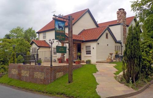 Edenbridge Bed & Breakfast | Greyhound Hever