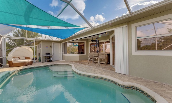 Port Charlotte House | Grill-Chill-Splash: Your Port Charlotte Paradise!