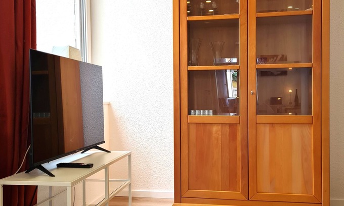 Gonsenheim House | Großzügige, Sonnige Ferienwohnung "burgunder" im Zentrum von Gonsenheim