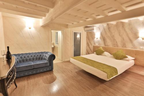 Rione VIII Sant'Eustachio House | Grottini Luxury Suites ~ Pantheon