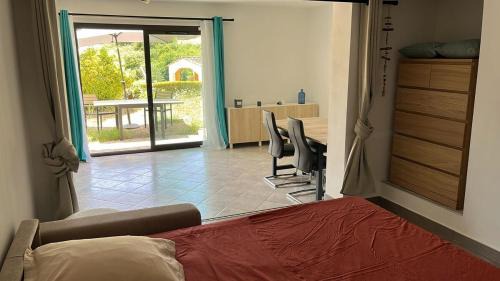 Bastelicaccia Apartment | Ground floor villa with pool