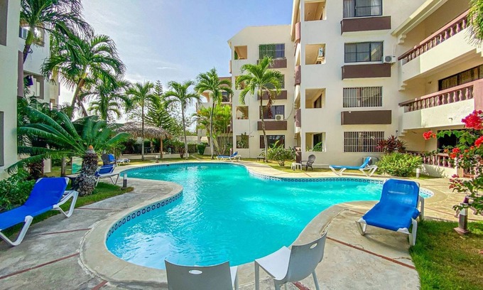 La Esplanada Apartment | Groundfloor 1BD guest-friendly condo with pool/parking/TV/Internet