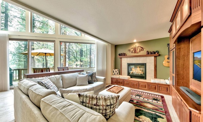 Montgomery Estates House | Groundfloor living, pet friendly, game room-Sierra Trails Adventure