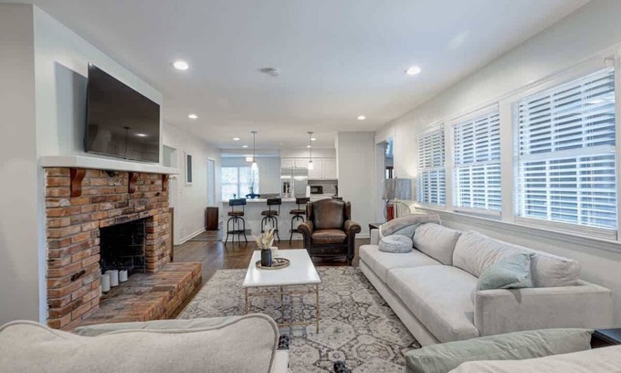 Columbus House | Group Getaway 6BR Near Fort Benning Huge Kitchen + Private Yard