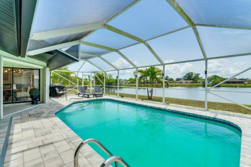 Charlotte County House | Group Getaway Luxe Lakeside Gem in Port Charlotte