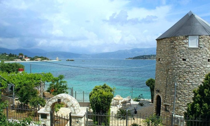 Kalamos Villa | GT Traditional Windmill