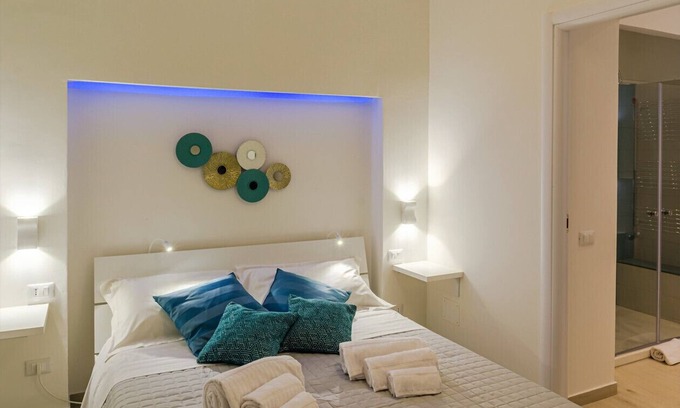 Villagonia House | Guest Home RoSe - Comfort room
