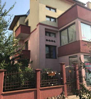 Tsarevo House | Guest House Dara