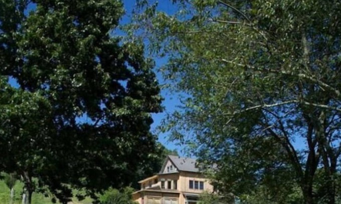 Pilot House | Guest House on Homestead near Floyd/Blacksburg