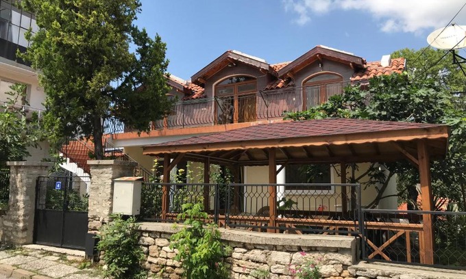 Balchik House | Guest House Yoanna