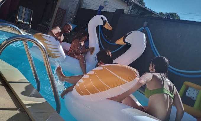 Chef-Boutonne Bed & Breakfast | Guest room in a magnificent house