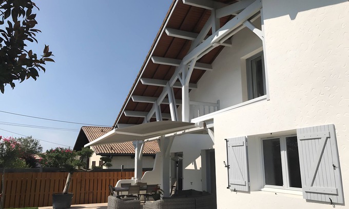 Gujan-Mestras Bed & Breakfast | Guest Rooms at Amaya's - Harmonie Room