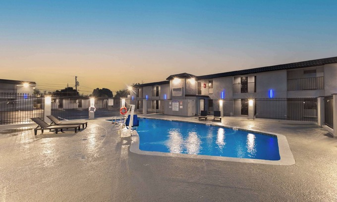 Western Division Hotel | GuestHouse Extended Stay Laredo