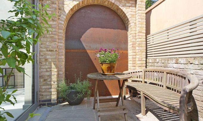 Pembridge House | Guesthouse + Garden - Westbourne Grove