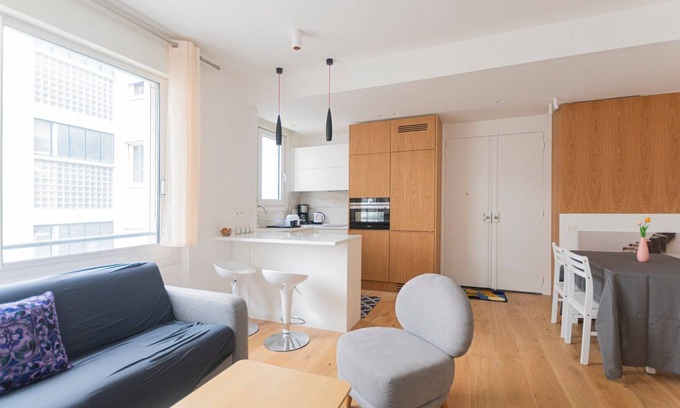 Champs-Elysees Apartment | GuestReady - Elegant Escape near Plaza Athénée