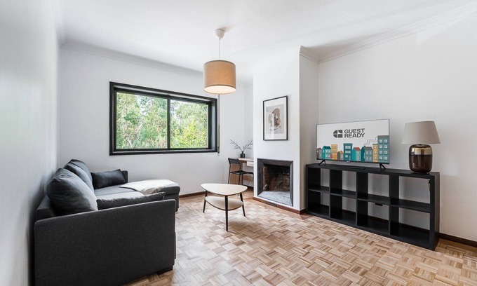 Mozelos Apartment | GuestReady - Modern Nest in Grijó