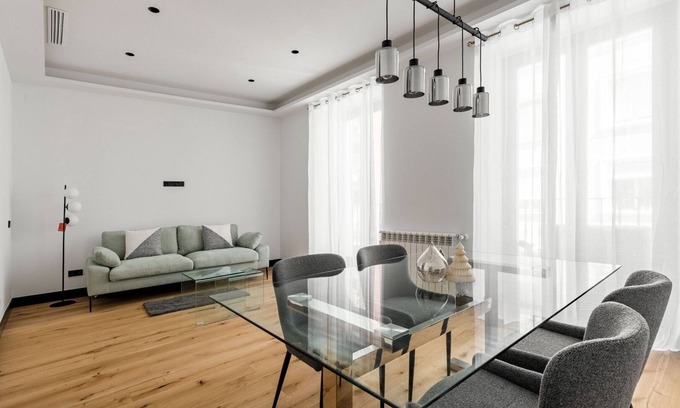 Palacio Apartment | GuestReady - Minimalist stay near Plaza de España