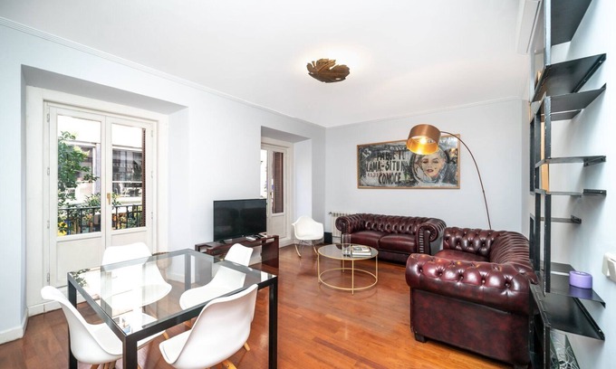 Trafalgar Apartment | GuestReady – Stay in the heart of Madrid