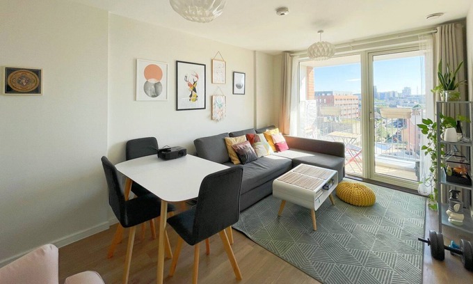 Canning Town Apartment | GuestReady - Sunny & Modern Apt in Canning Town
