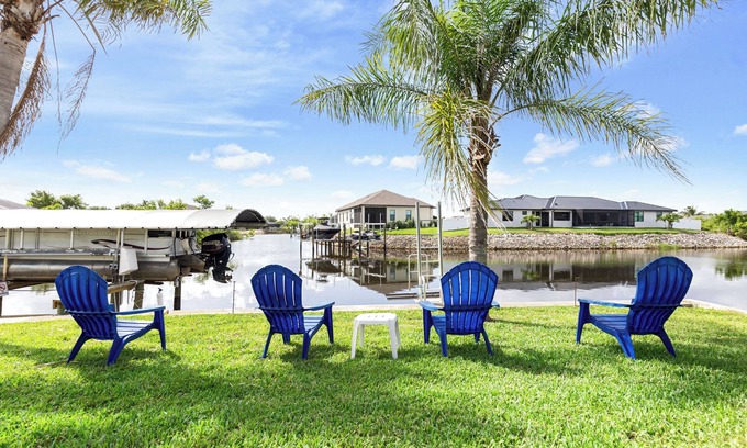 North Port House | Gulf Coast Getaway: Pool Kayaks Fishing
