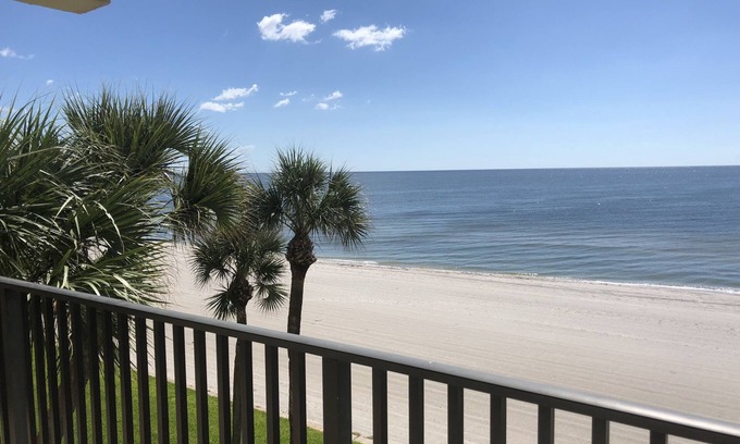 Longboat Key Condo | Gulf Front, luxury condominium in beautiful Long Boat Key, FL