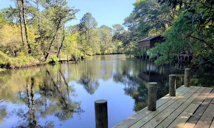Oak House | Gulf Shores Escape on the River