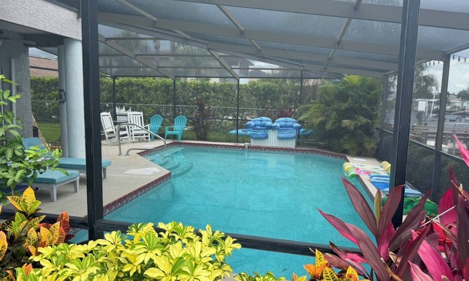 Spring Hill House | Gulfview Villa - waterfront, spacious, 5 bed, heated pool, direct gulf access