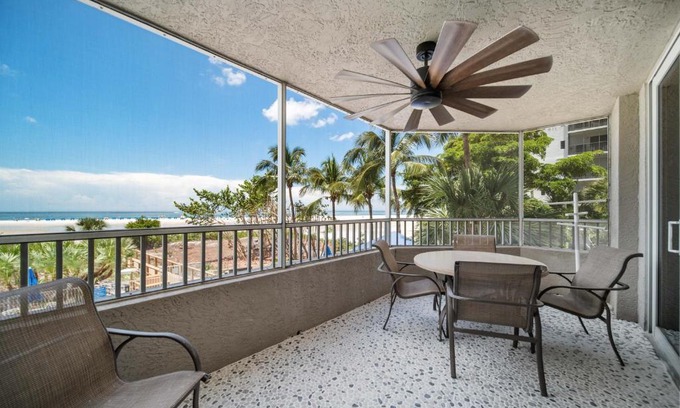 South Island Apartment | Gullwing Beach Front Resort