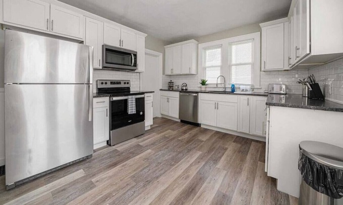 Grand Rapids House | Gunnison 3-Bedroom · No Place Like Home - Friends and Family Getaway