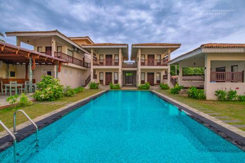 Ranna Hotel | Guru Beach Resort