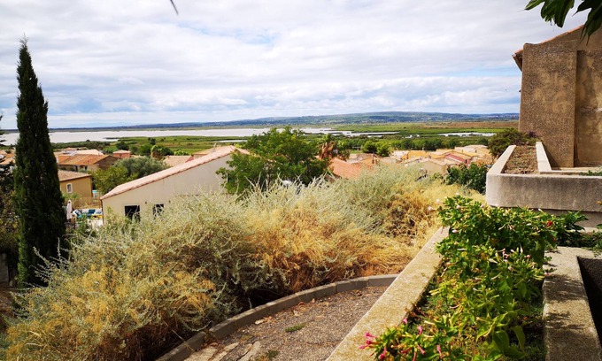 Vendres Villa | Gut Ausgestattetes Ferienhaus in Dörflicher Lage mit Tollem Ausblick