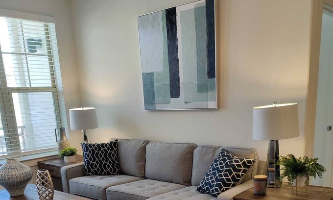 Dallas Apartment | GV202 - 3BD 2.5BA Lluxury Apt in DFW/Grapevine