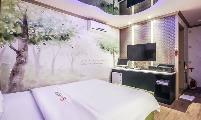 Suncheon Hotel | Gwangyang S Self Check-in Motel