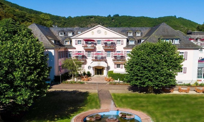 Bad Bertrich House | Häcker's Fürstenhof Wellness & Spa Resort - Double room shower/WC