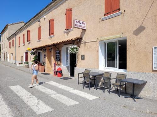 Les Omergues Hotel | Hôtel Etape