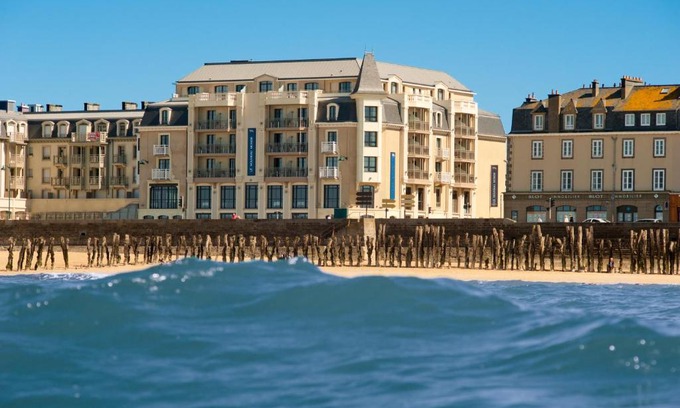 Courtoisville-Sillon-Moka Hotel | Hôtel Le Nouveau Monde