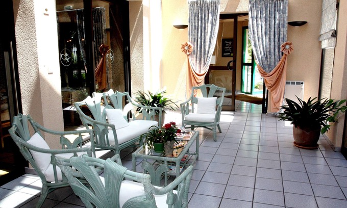 Baraqueville Hotel | Hôtel Le Palous