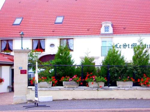 Bourg-Sainte-Marie Hotel | Hôtel Le Saint Martin