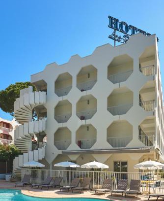 La Grande-Motte Hotel | Hôtel Les Rives Bleues