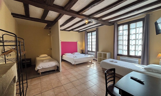 Azay-le-Rideau Hotel | Hôtel Les Trois Lys