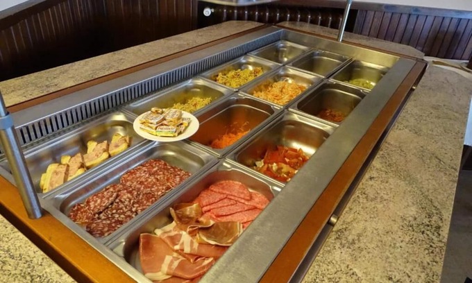 Cerizay Hotel | Hôtel Restaurant Le Cheval Blanc