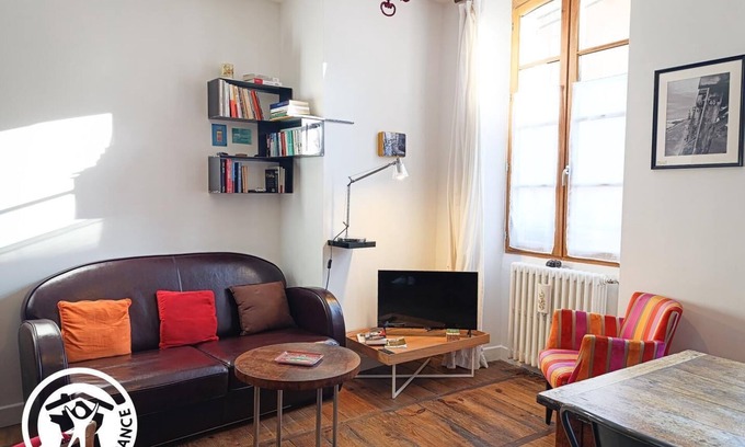 Cahors Old Town Apartment | Hôtellerie Pelegry - CAHORS