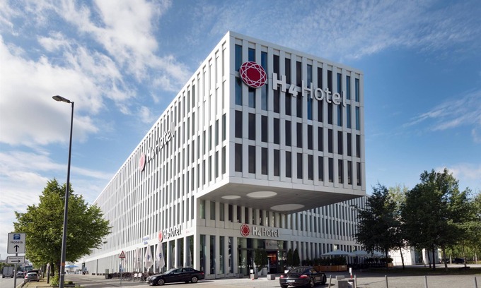 Riem Hotel | H4 Hotel München Messe